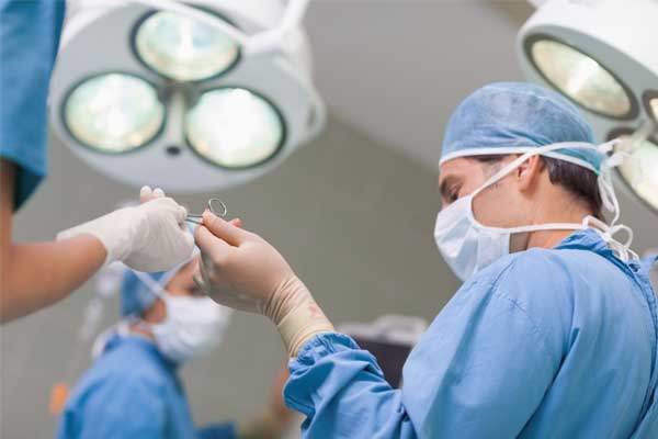 Penis estetiği ameliyatlarından sonra ne kadar süre cinsel ilişkiye girilmez?
