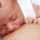Bebeği uzun süre emzirmenin etkileri nelerdir?