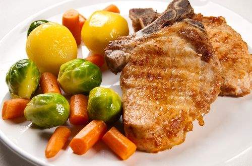 Okul çağındaki çocuklar akşam yemeğinde neler yemeli?