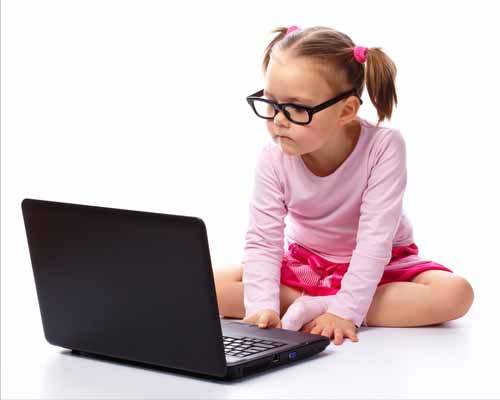 Çocuk internetle nasıl tanışmalıdır?
