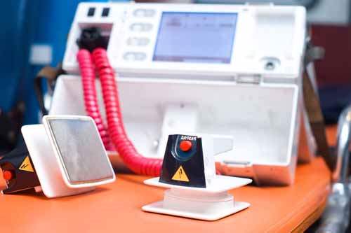 İmplante edilebilir kardiyoverter defibrilator (ICD)