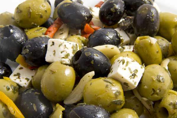 Zeytin Salatası