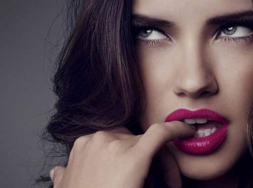Adriana Lima’dan Makyaj Tüyoları