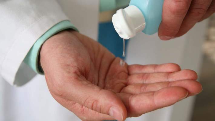 Virüslere Karşı Dezenfektan Kullanımı