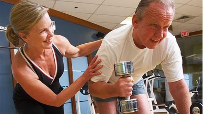 Egzersiz Yaşlı Yetişkinlerin İyileşmesine Yardım Ediyor