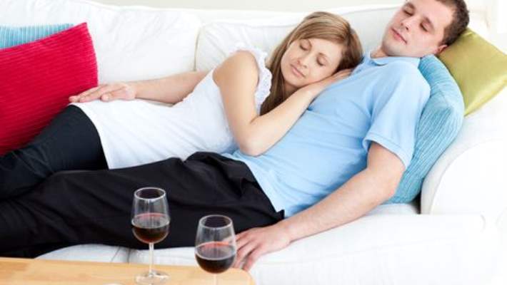 Akşamdan Kalmalar İçin Hızlı Güzellik Bakımı