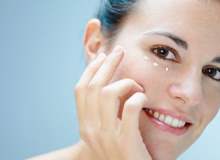 Göz Altındaki Kırışıklar İçin Doğal Tedaviler Göz Altındaki Kırışıklar İçin Doğal Tedaviler