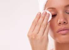 Göz Kırışıklıkları İçin Krem Kullanmanın 5 Sebebi Göz Kırışıklıkları İçin Krem Kullanmanın 5 Sebebi