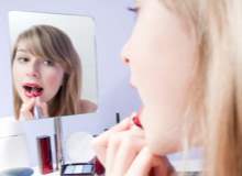 Pürüzsüz Baş Döndürücü Dudakların Sırrı Nedir? Pürüzsüz Baş Döndürücü Dudakların Sırrı Nedir?