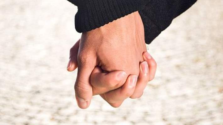 Aşk Doğal Bir Ağrı Kesici