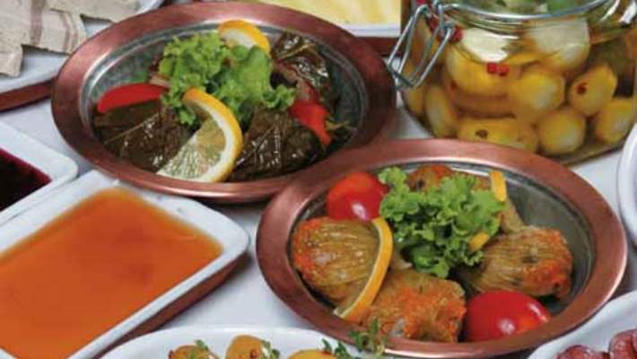 Kahvaltıda Daha Az Yemek Kilo Vermenize Yardımcı Olabilir Mi?