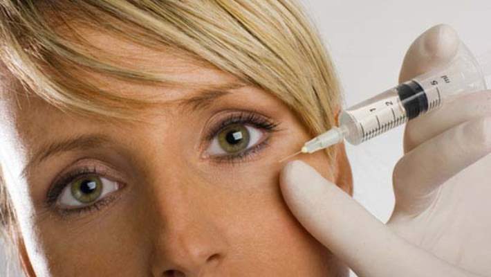 Yaşlanma Göz Çevresinden Başlıyor