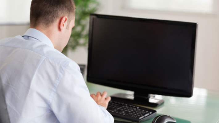 Sanal Seks Yapan Kişi Eşini Aldatmış Olur Mu?