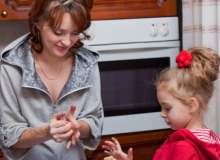 Anne Sevgisi Görmeyen Çocuklar Obez Olabiliyor Anne Sevgisi Görmeyen Çocuklar Obez Olabiliyor