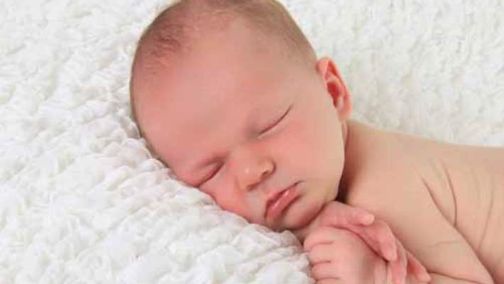 Bebekleri Uyuturken Sallamak Sakıncalı Mıdır?