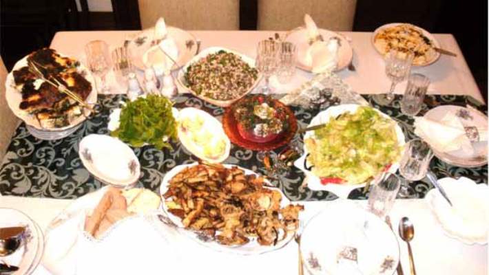 okul cagindaki cocuklar ogle yemeginde neler yemeli hemen saglik