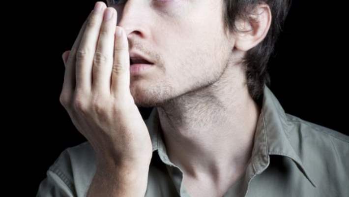 Ağız Kokusu Nasıl Tedavi Edilir?