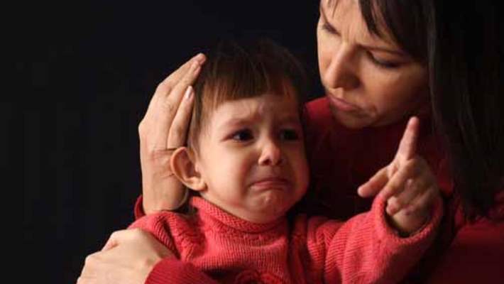 Çocukluk Korkuları Karşısında Anne Babalar Nasıl Davranmalılar?