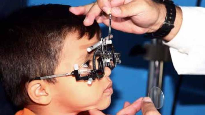 Çocuklarda Yakını Görememenin Belirtileri