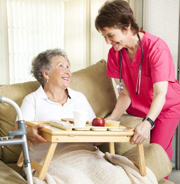 Alzheimer hastaları nasıl beslenmeli?