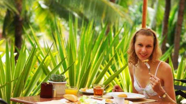 Kahvaltıyı Atlayanlar, Abur Cubura Karşı Koyamıyor