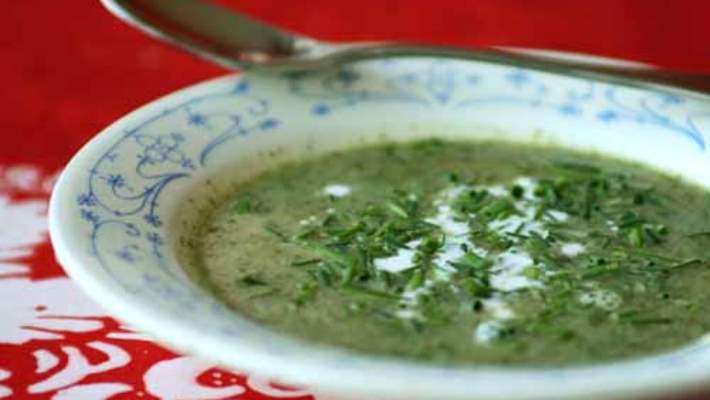 Ispanak Köklü Sebze Çorbası