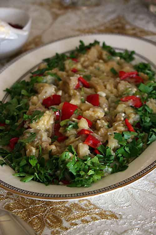 Közlenmiş Patlıcan Salatası