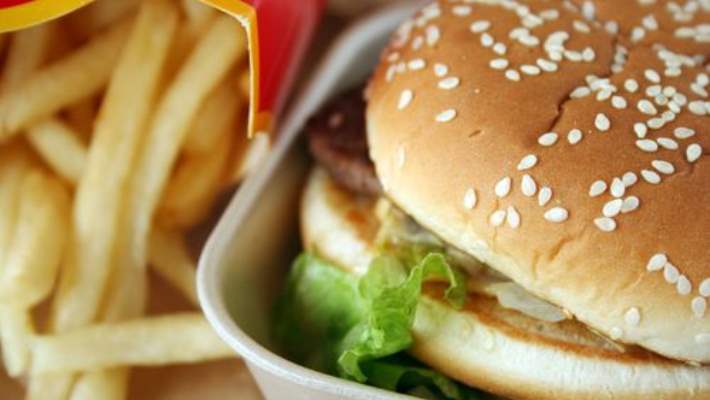 Ayaküstü Yemeğin Avantajları Ve Dezavantajları