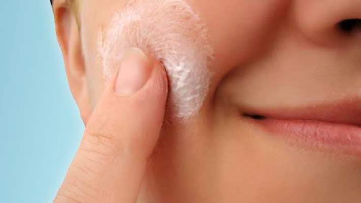 Yüz Maskesi Sağlıklı Bir Cilde Sahip Olmanızı Sağlar Mı?