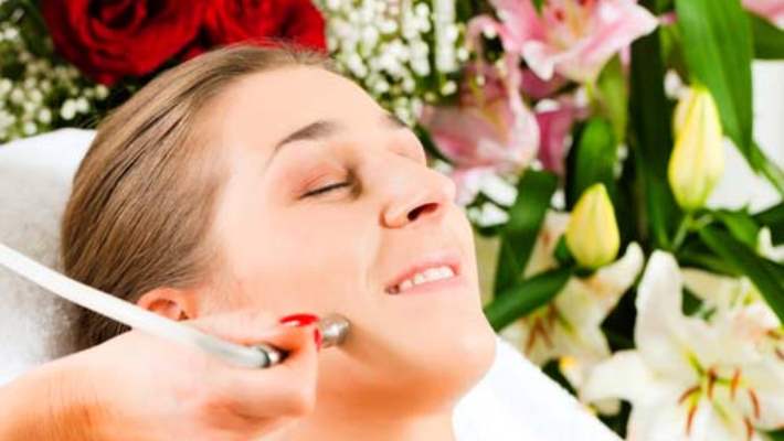 Kimyasal Cilt Soyma: Hafiften Orta Dereceye