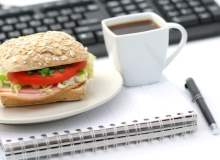 Çalışırken Yemek Yiyenler İçin 7 Tavsiye