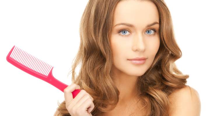 Saç Dökülmesinin Başlıca Sebepleri Nelerdir?