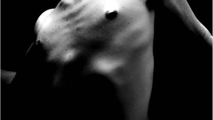 Jinekomasti Erkeklerde Meme Estetiği