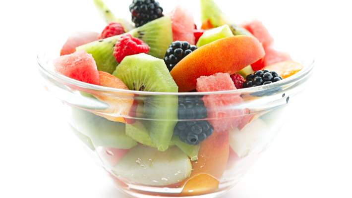 Meyveleri Pratik Bir Şekilde Soymanın Yolları