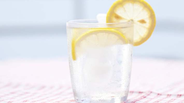 Limonlu Su İçmenin Zararları